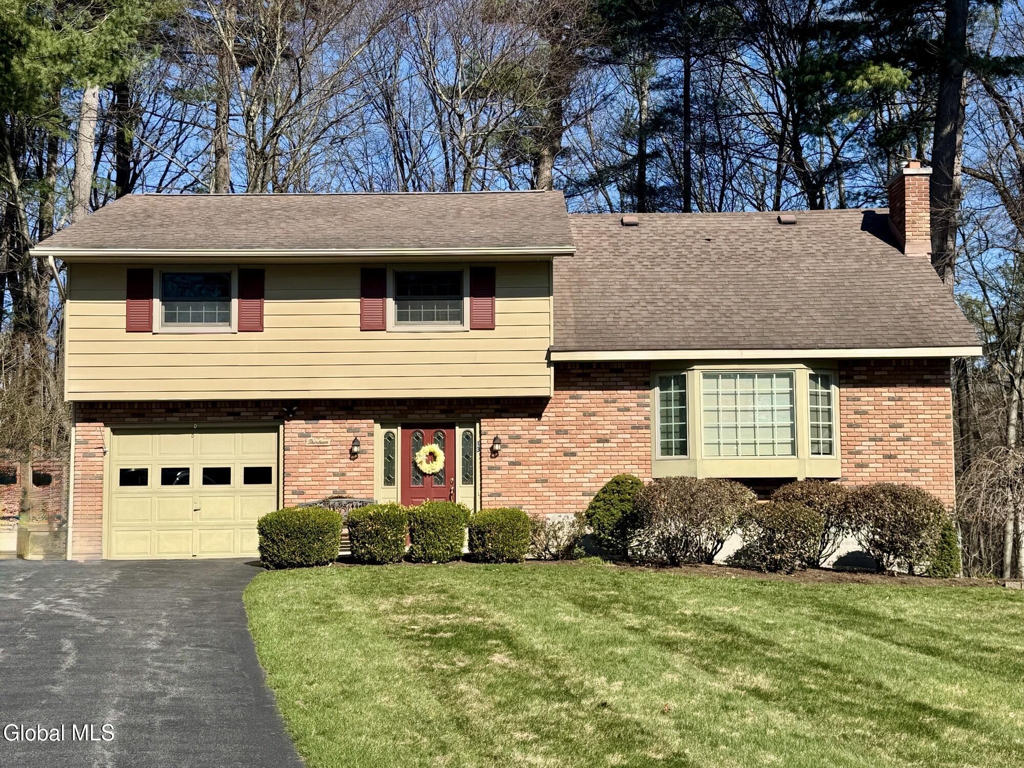 13 Arnold Drive Clifton Park NY 12065