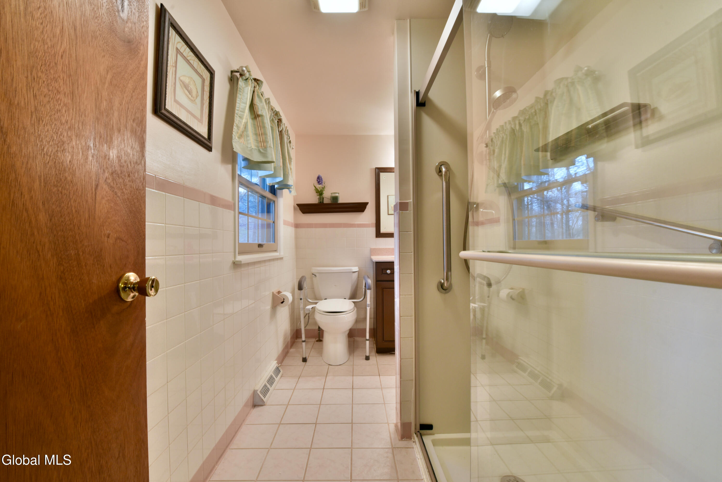 13 Arnold Drive Clifton Park NY 12065