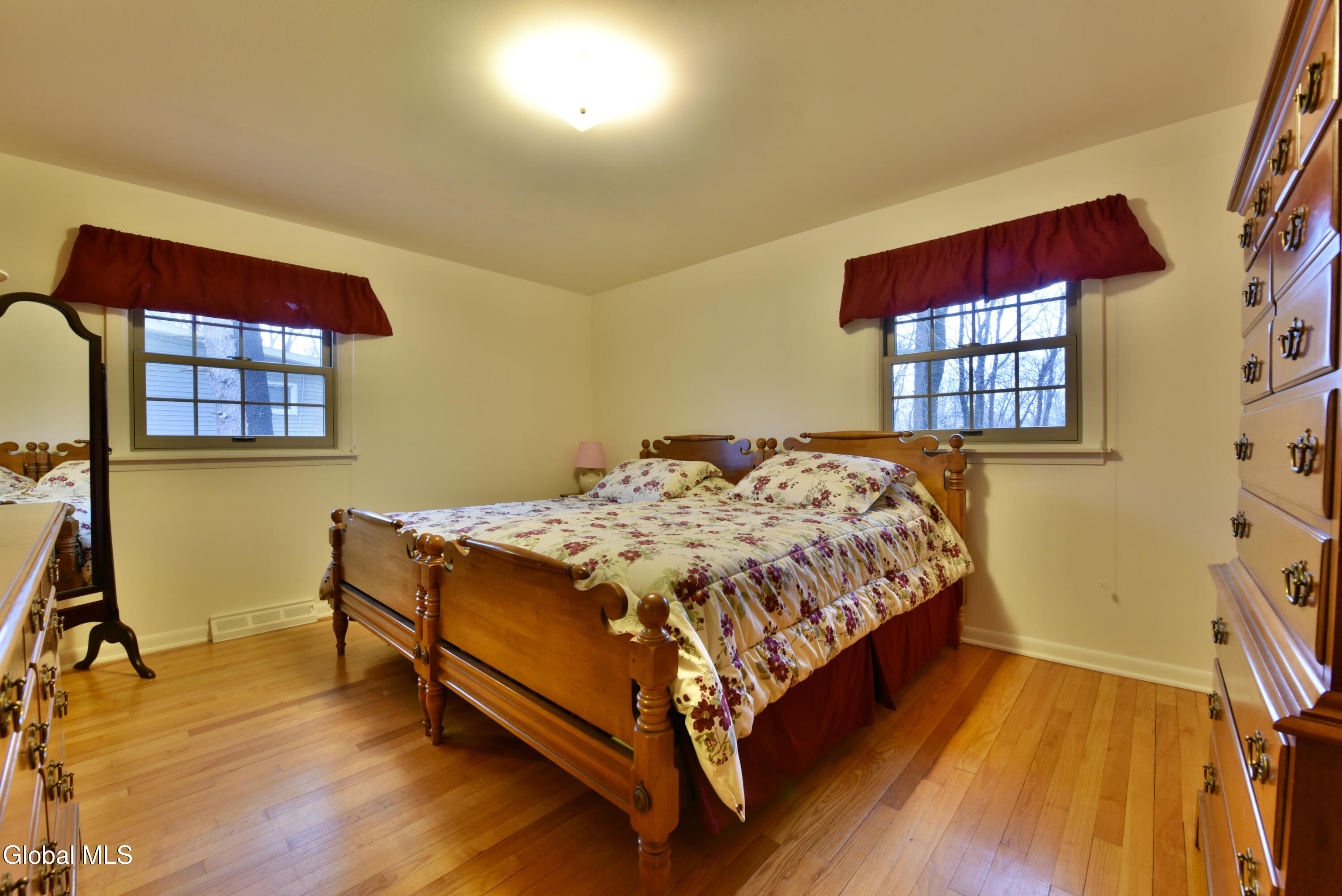 13 Arnold Drive Clifton Park NY 12065