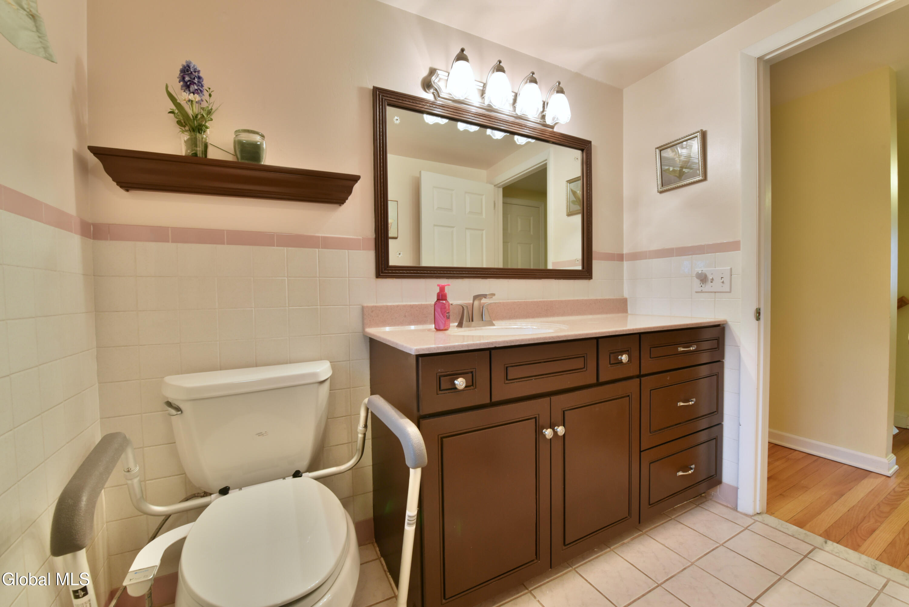 13 Arnold Drive Clifton Park NY 12065