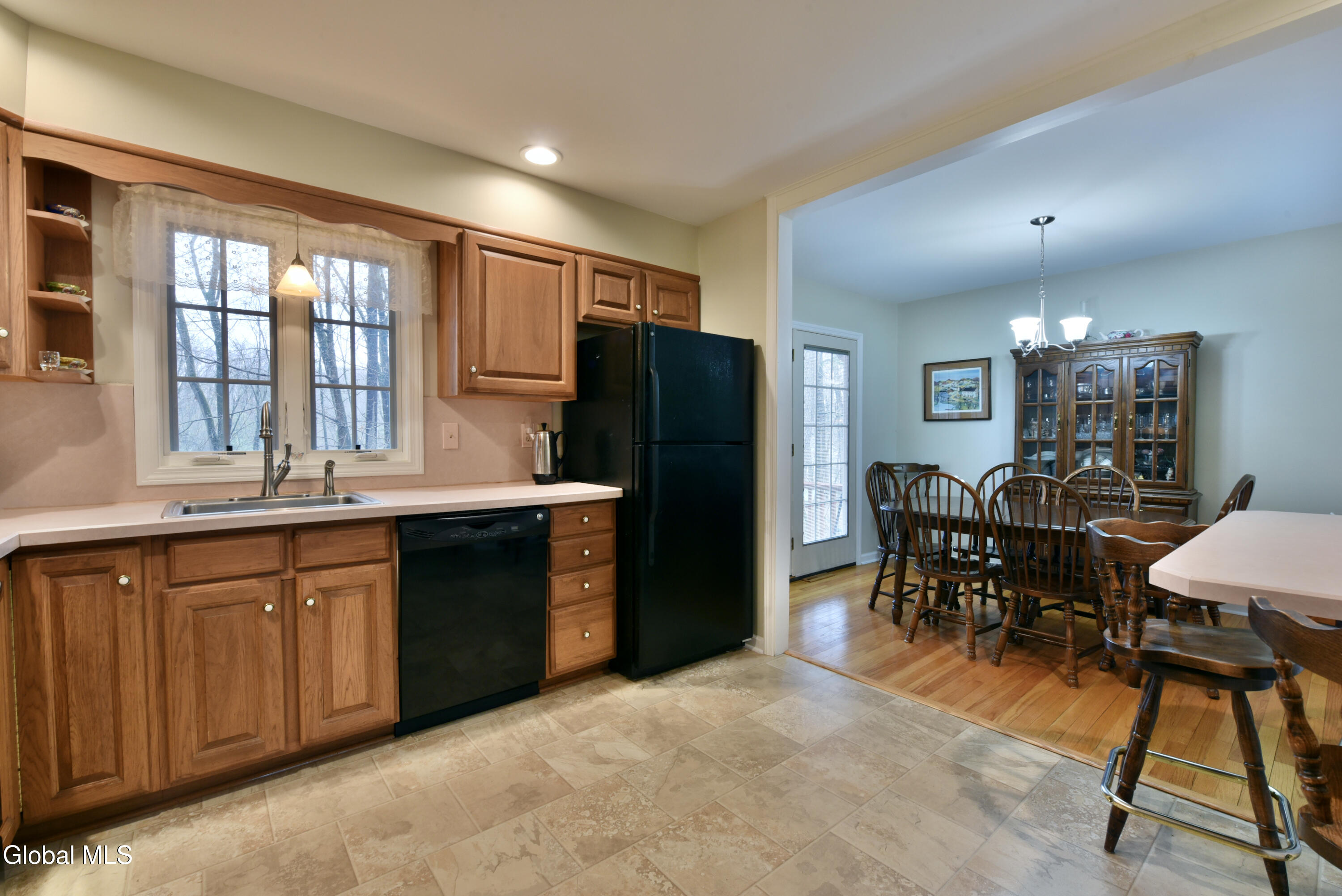 13 Arnold Drive Clifton Park NY 12065