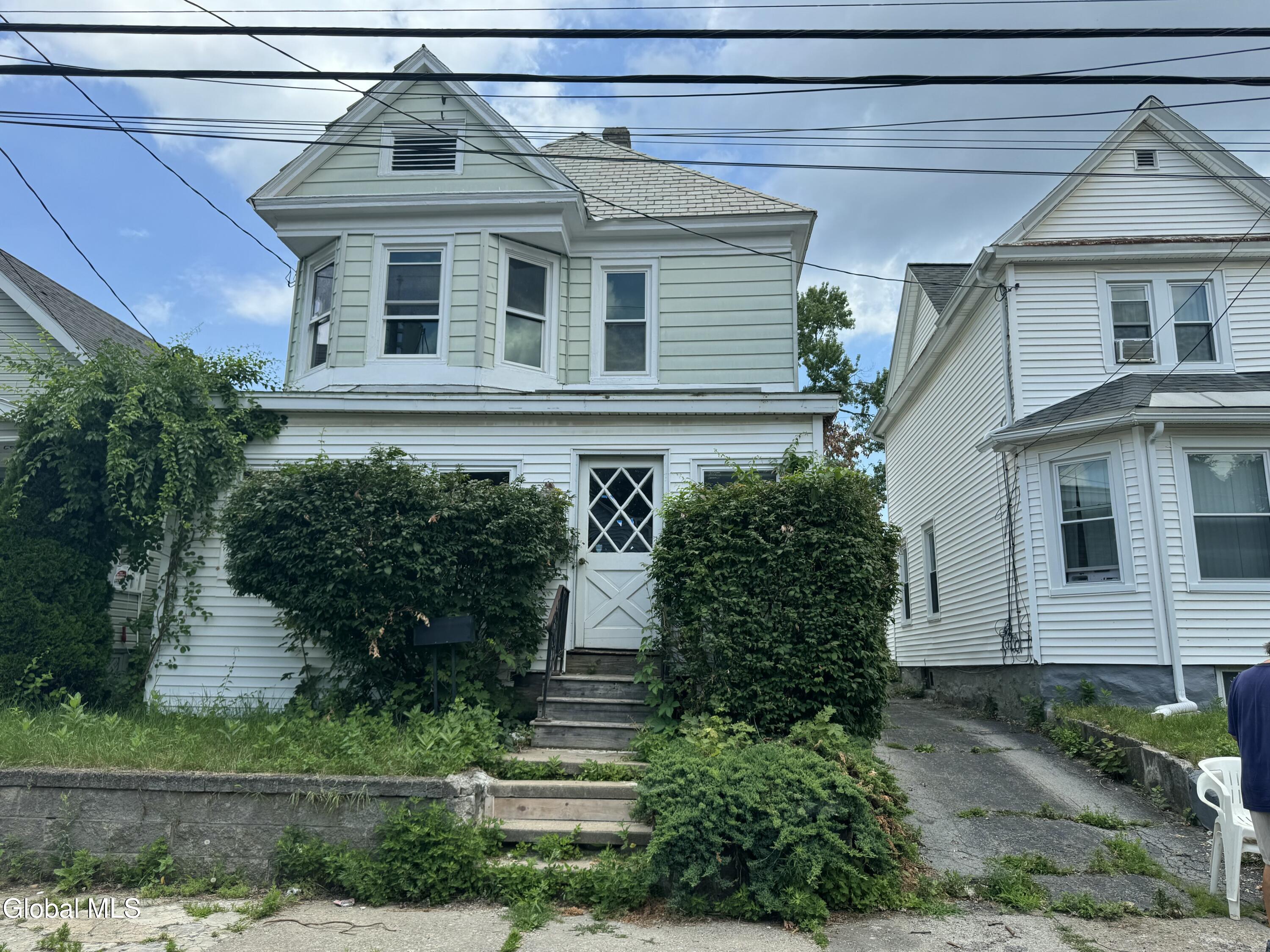 825 Bradt Street Schenectady NY 12306