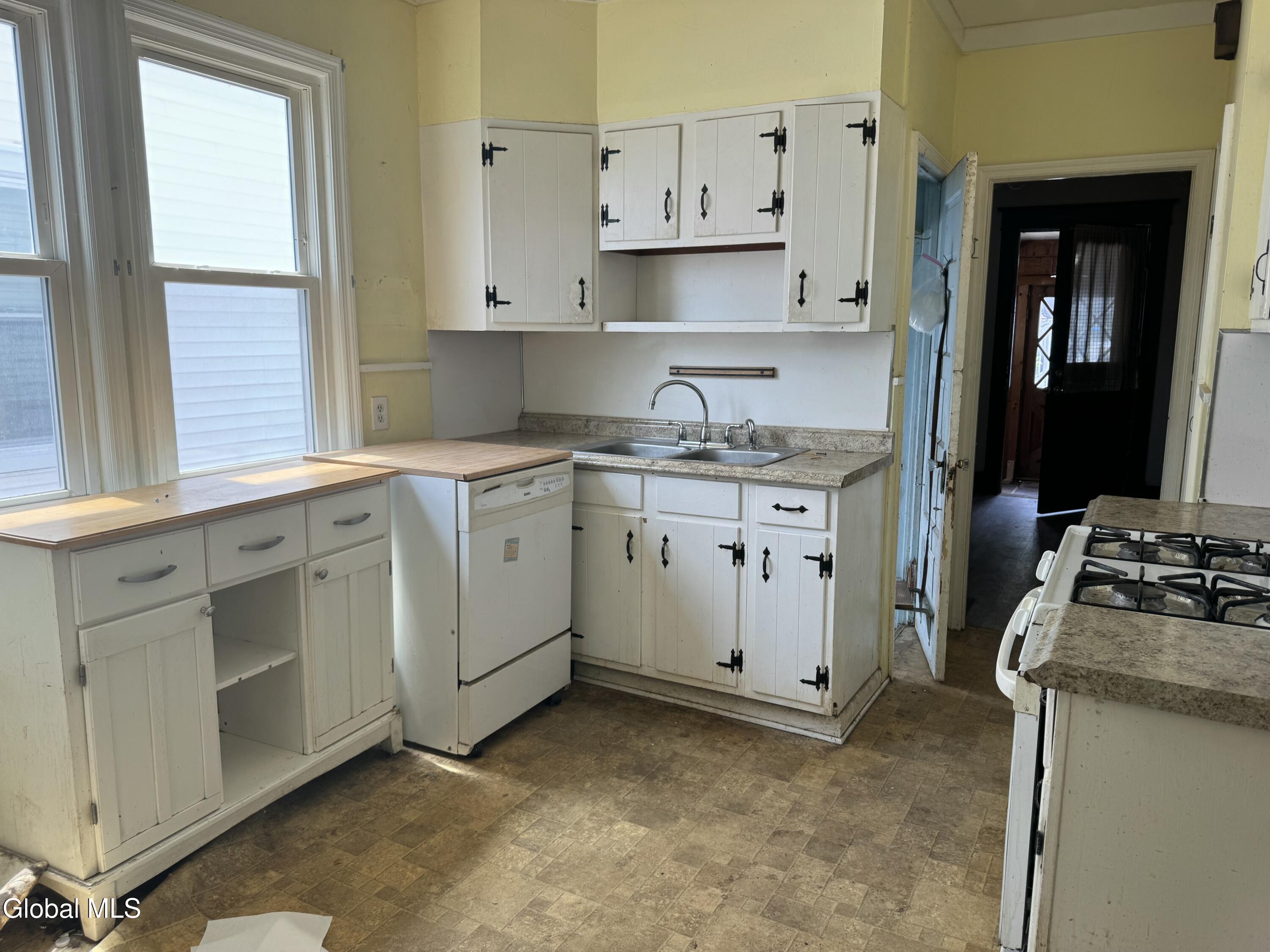 825 Bradt Street Schenectady NY 12306