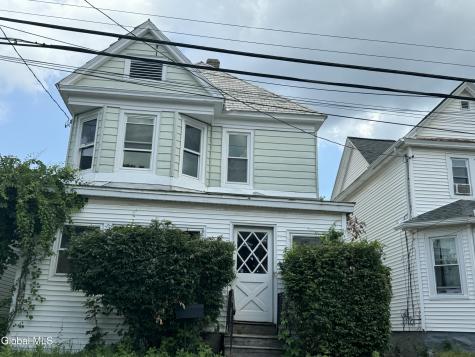 825 Bradt Street Schenectady NY 12306