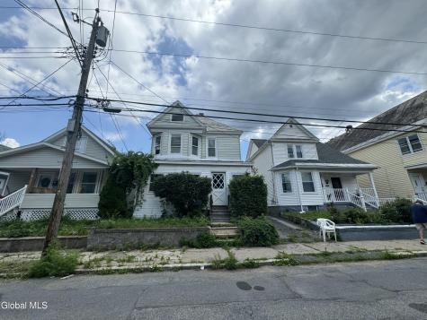 825 Bradt Street Schenectady NY 12306