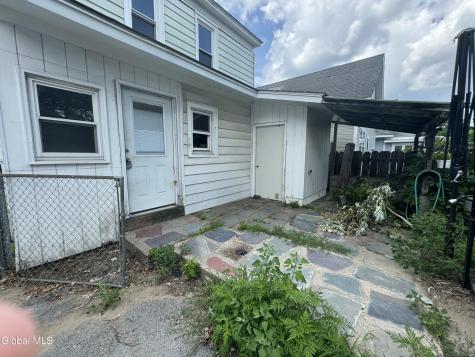 825 Bradt Street Schenectady NY 12306