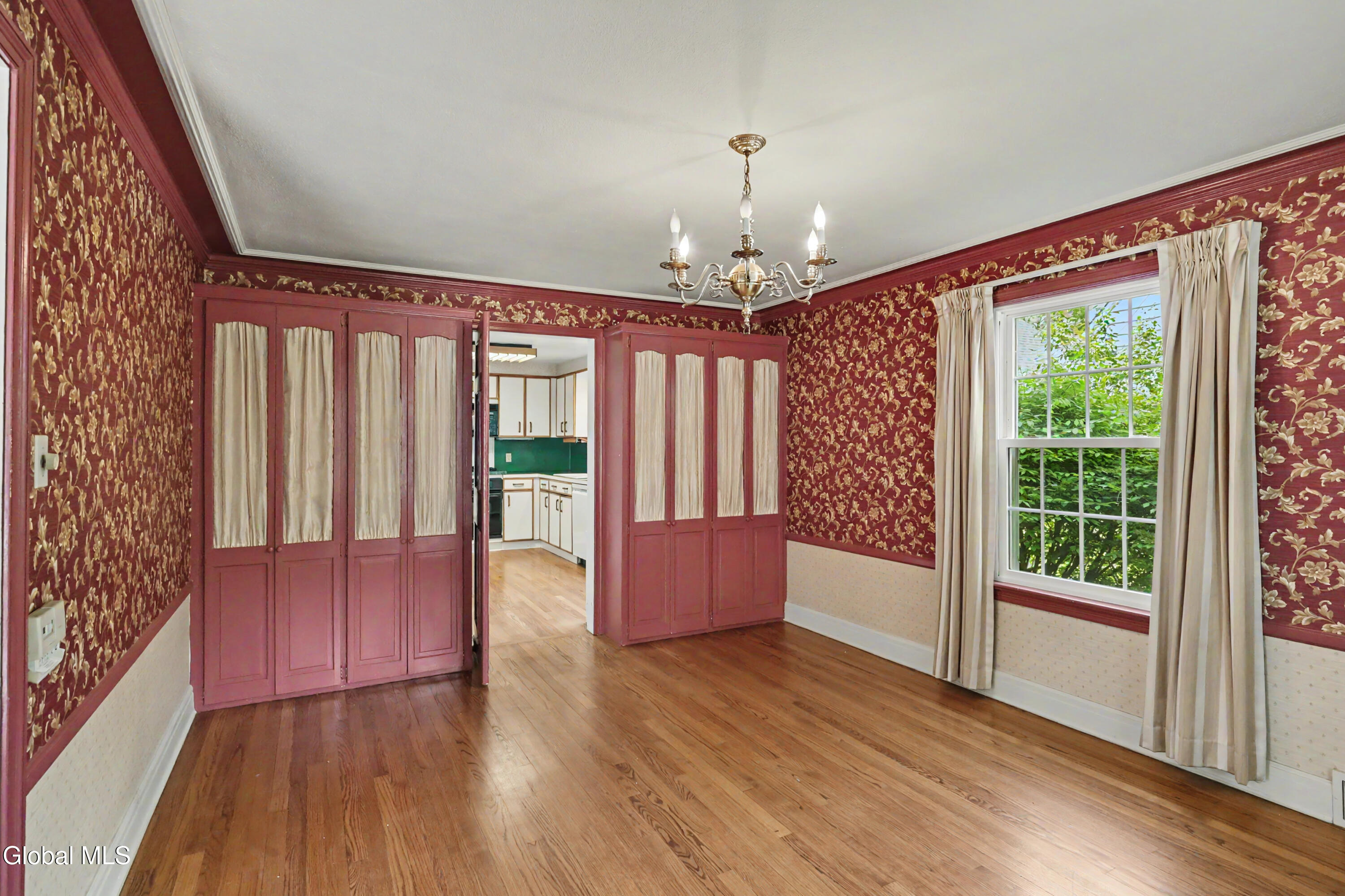 1555 Dean Street Niskayuna NY 12309