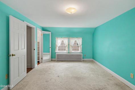 1555 Dean Street Niskayuna NY 12309