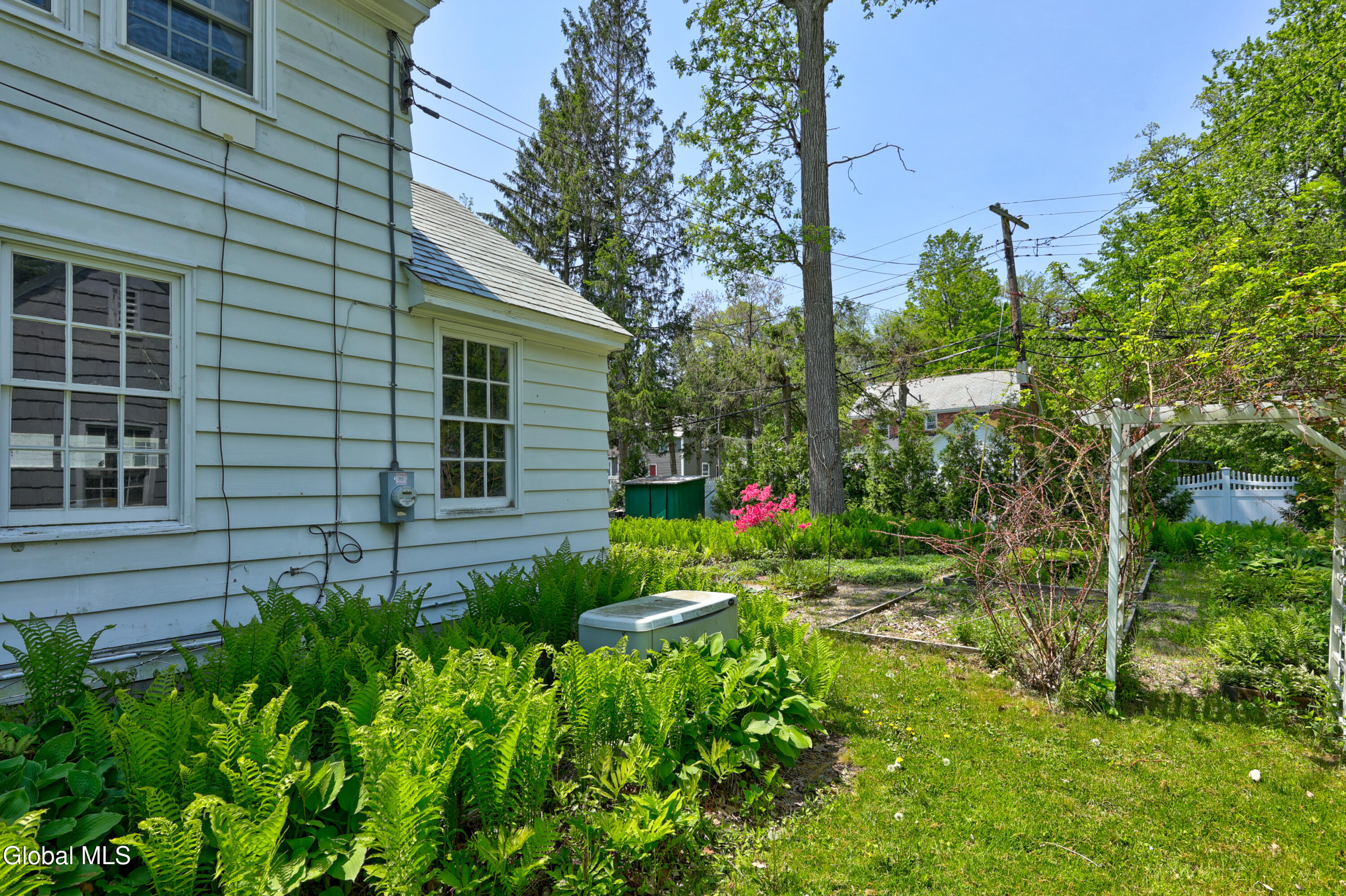 1555 Dean Street Niskayuna NY 12309