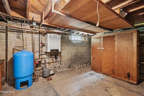 1555 Dean Street Niskayuna NY 12309