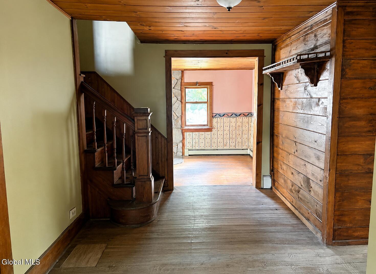 21 Alter Alley Way Nassau NY 12123