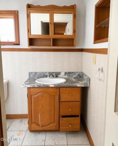 21 Alter Alley Way Nassau NY 12123