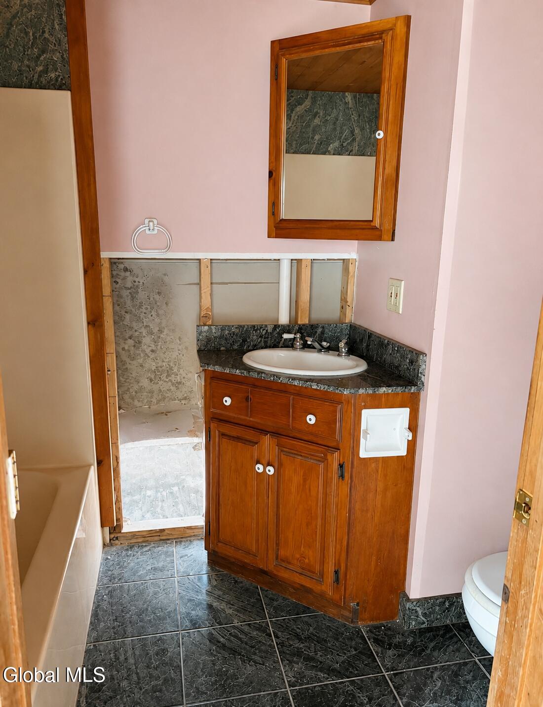 21 Alter Alley Way Nassau NY 12123
