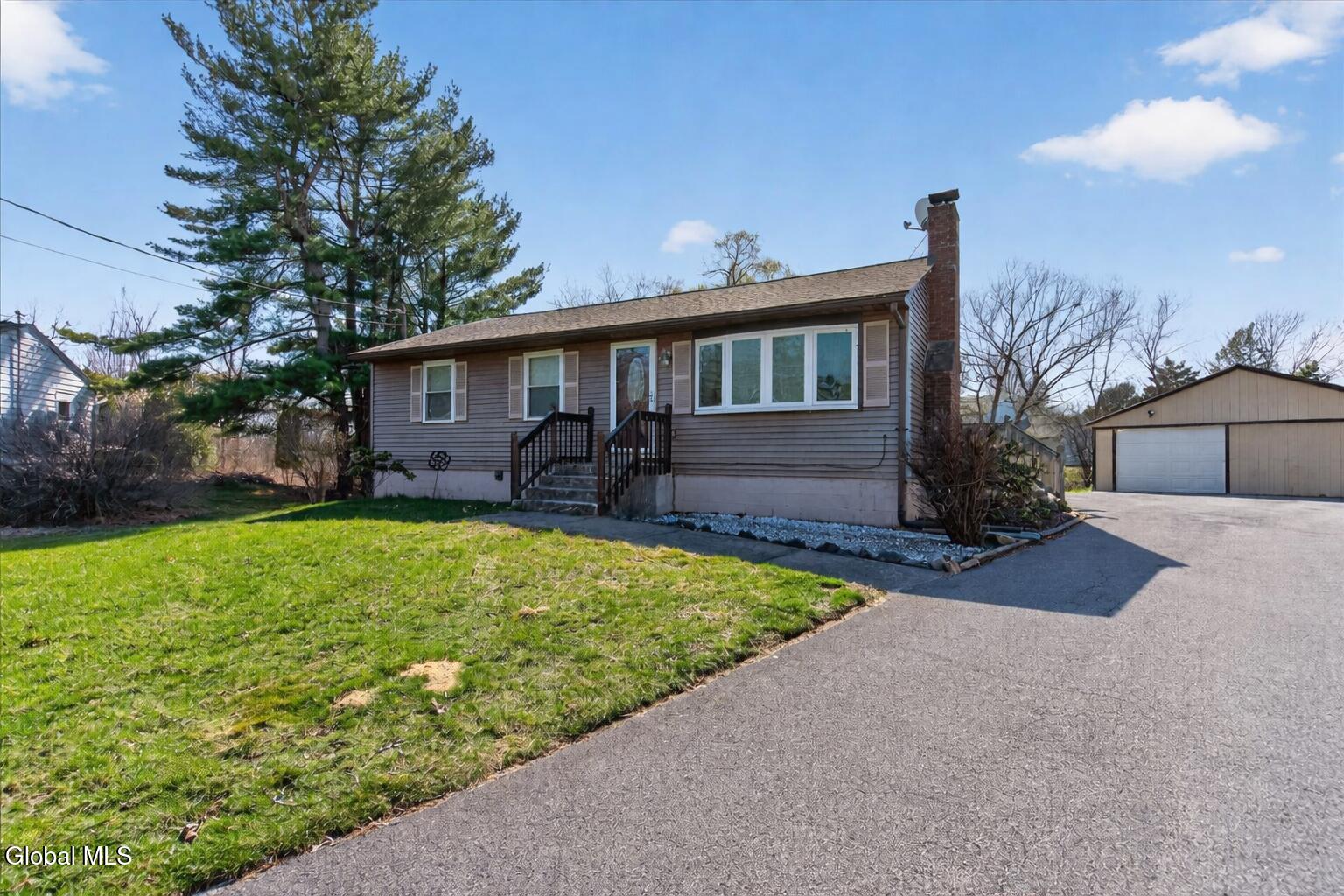 25 Dorchester Drive Stillwater NY 12170