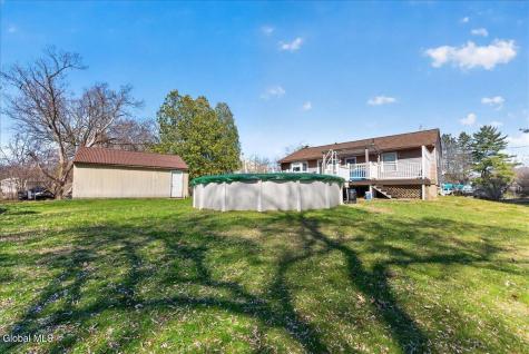 25 Dorchester Drive Stillwater NY 12170
