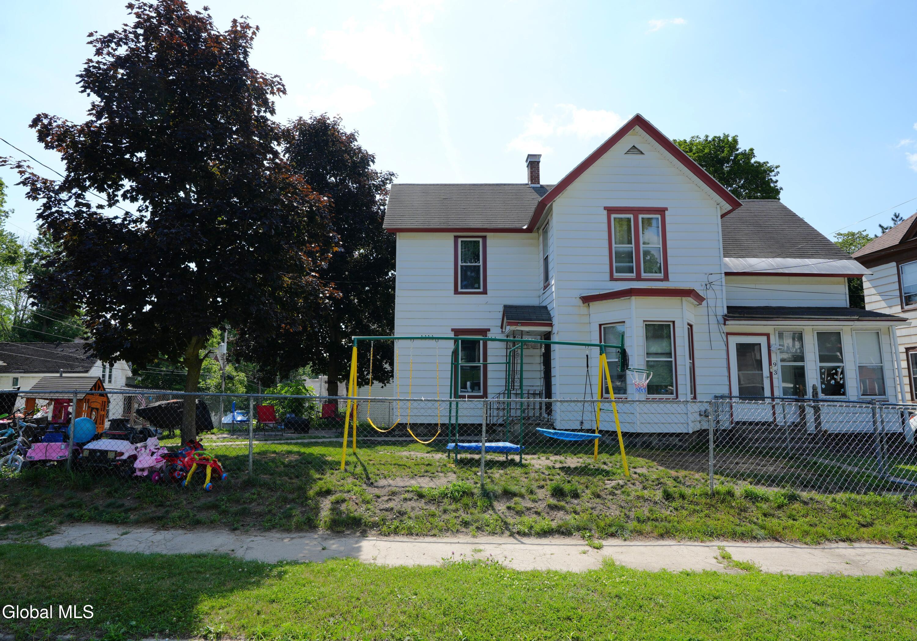93 Forest Street Gloversville NY 12078