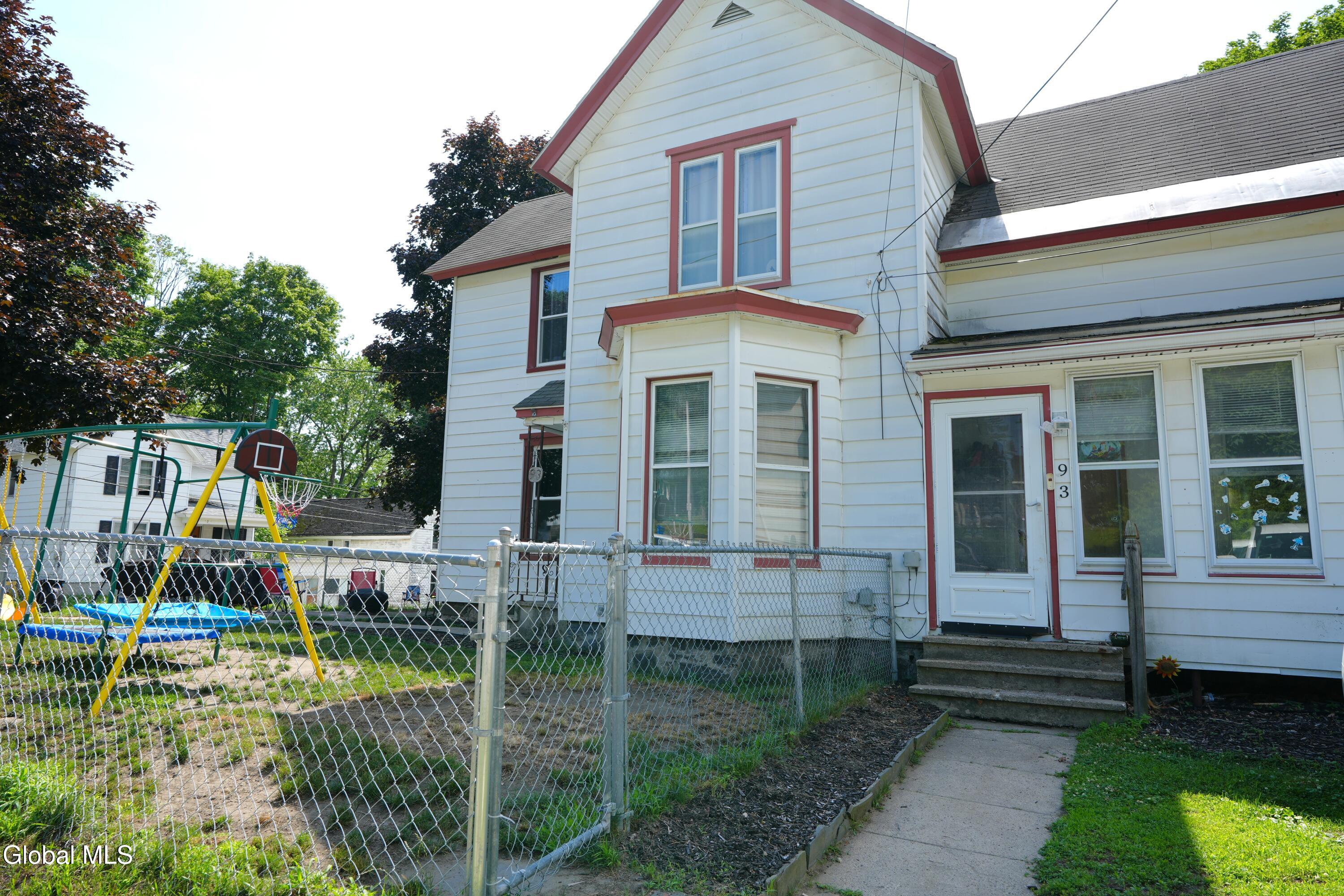 93 Forest Street Gloversville NY 12078