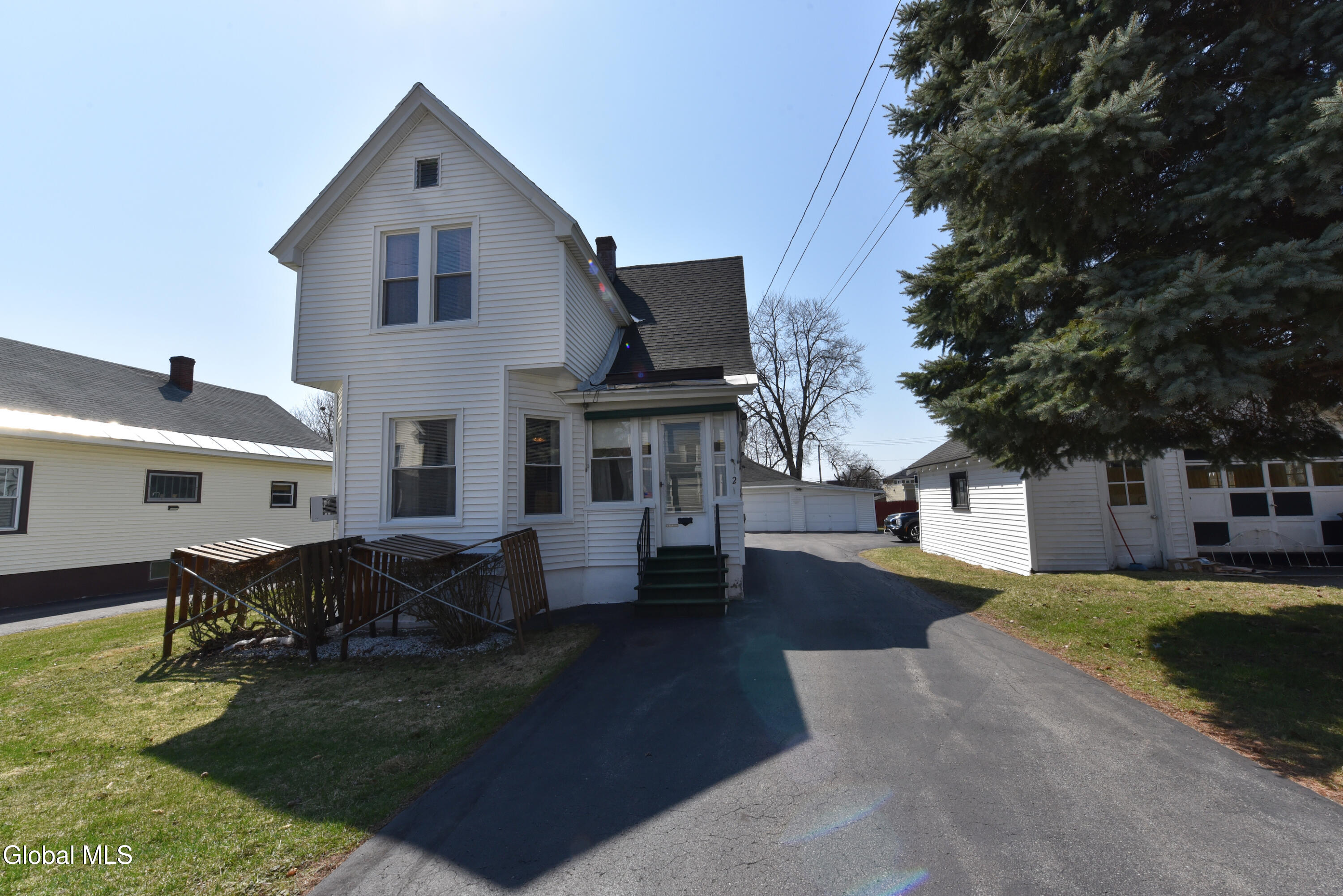 2 E Decker Street Johnstown NY 12095