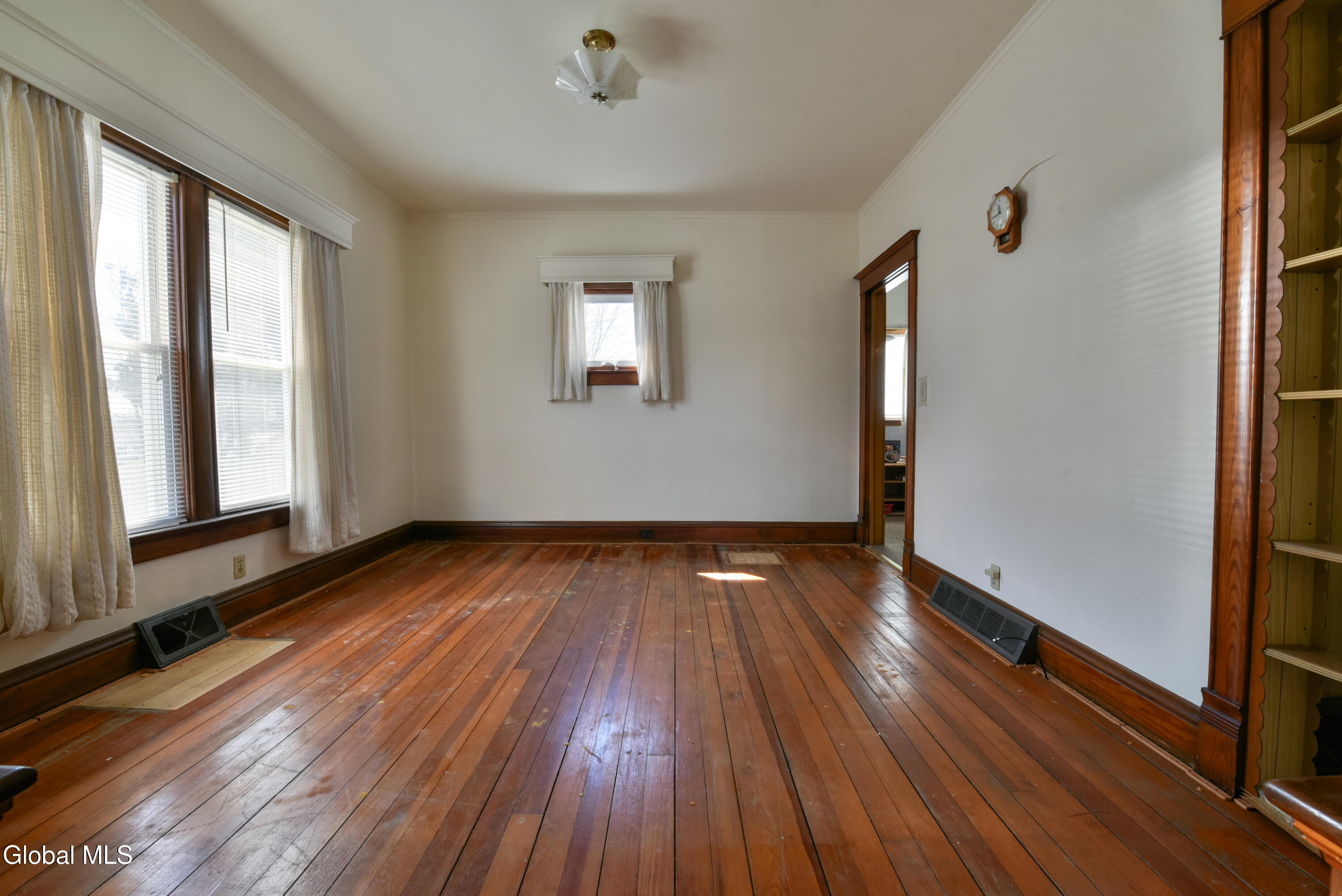 2 E Decker Street Johnstown NY 12095
