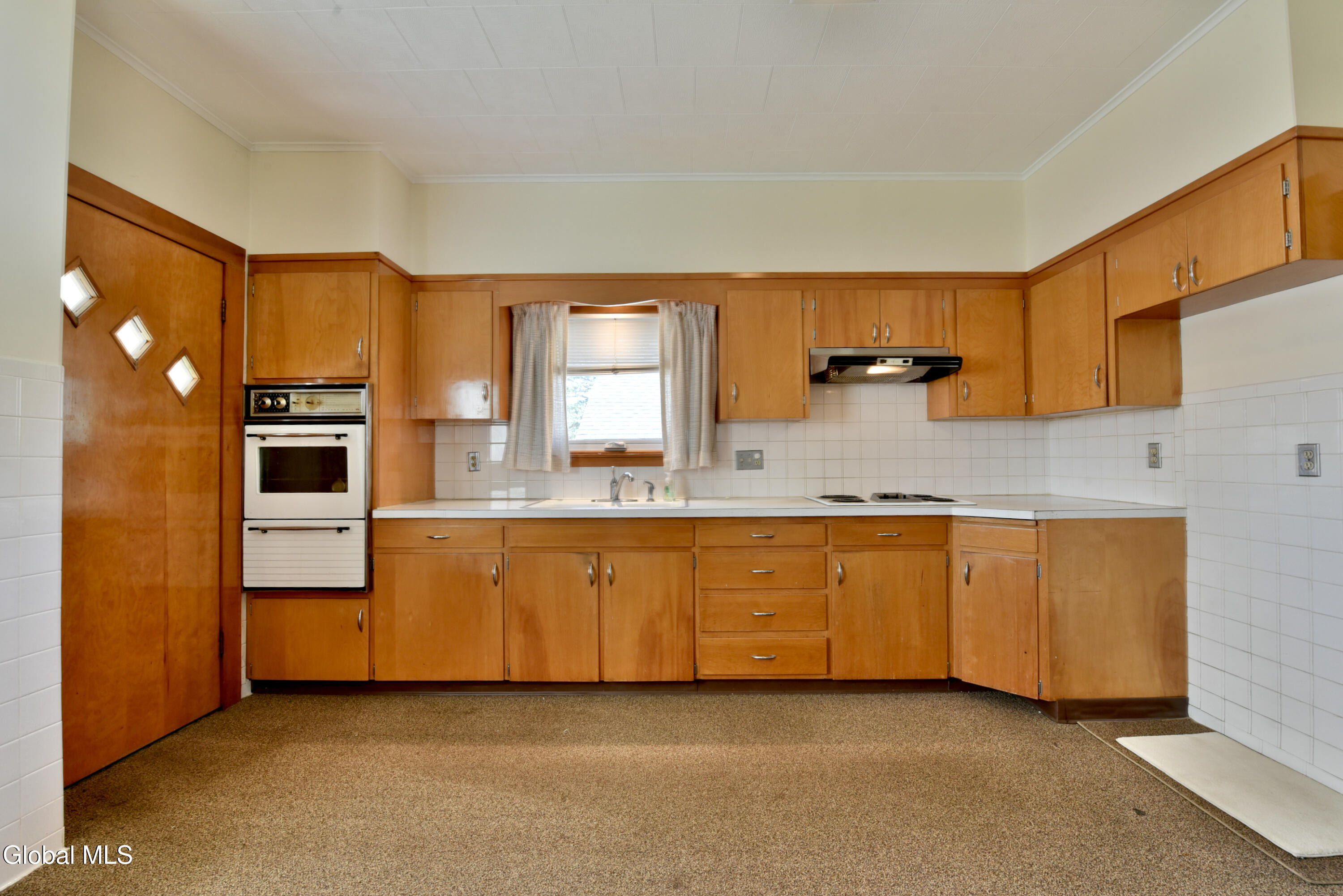 2 E Decker Street Johnstown NY 12095