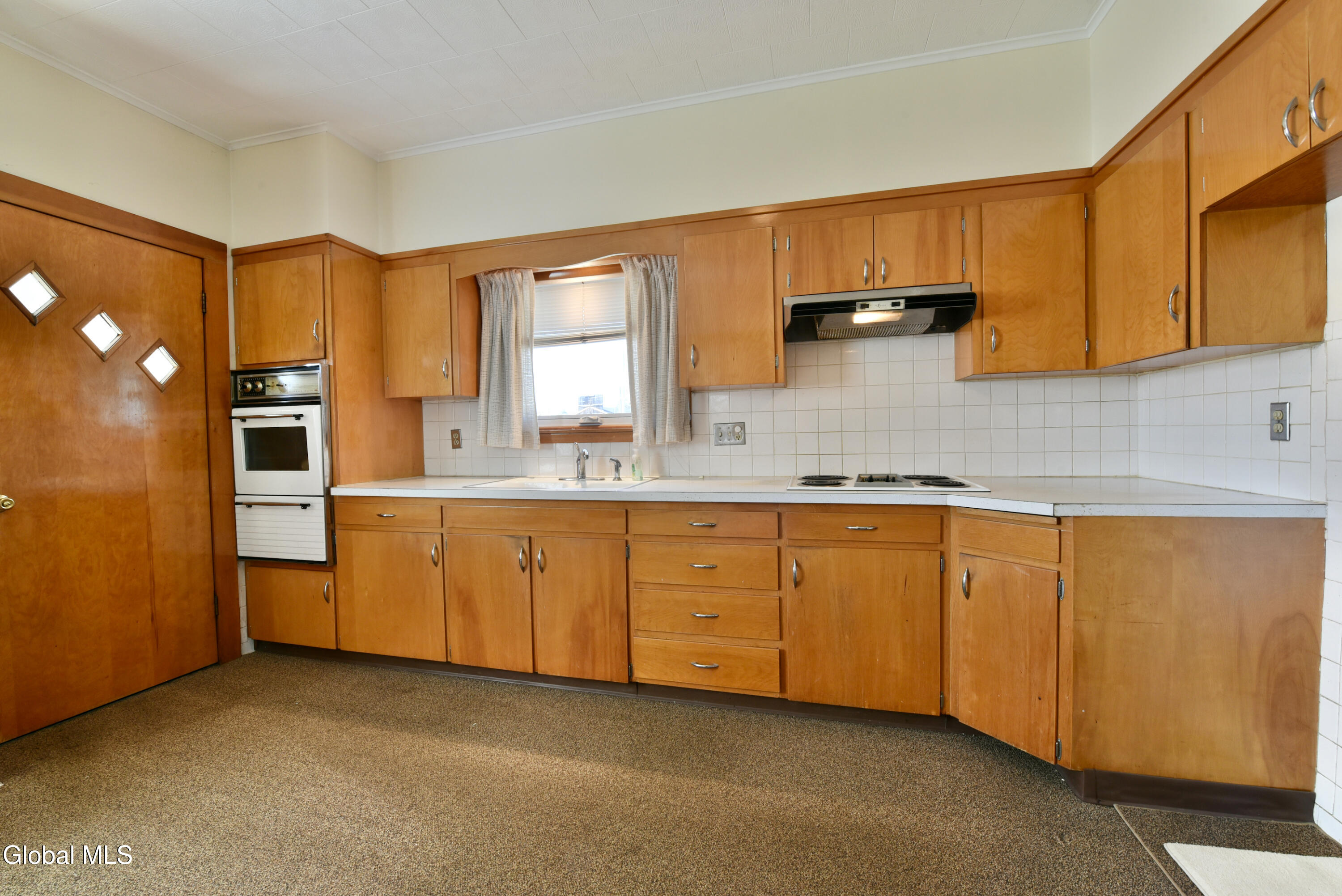 2 E Decker Street Johnstown NY 12095