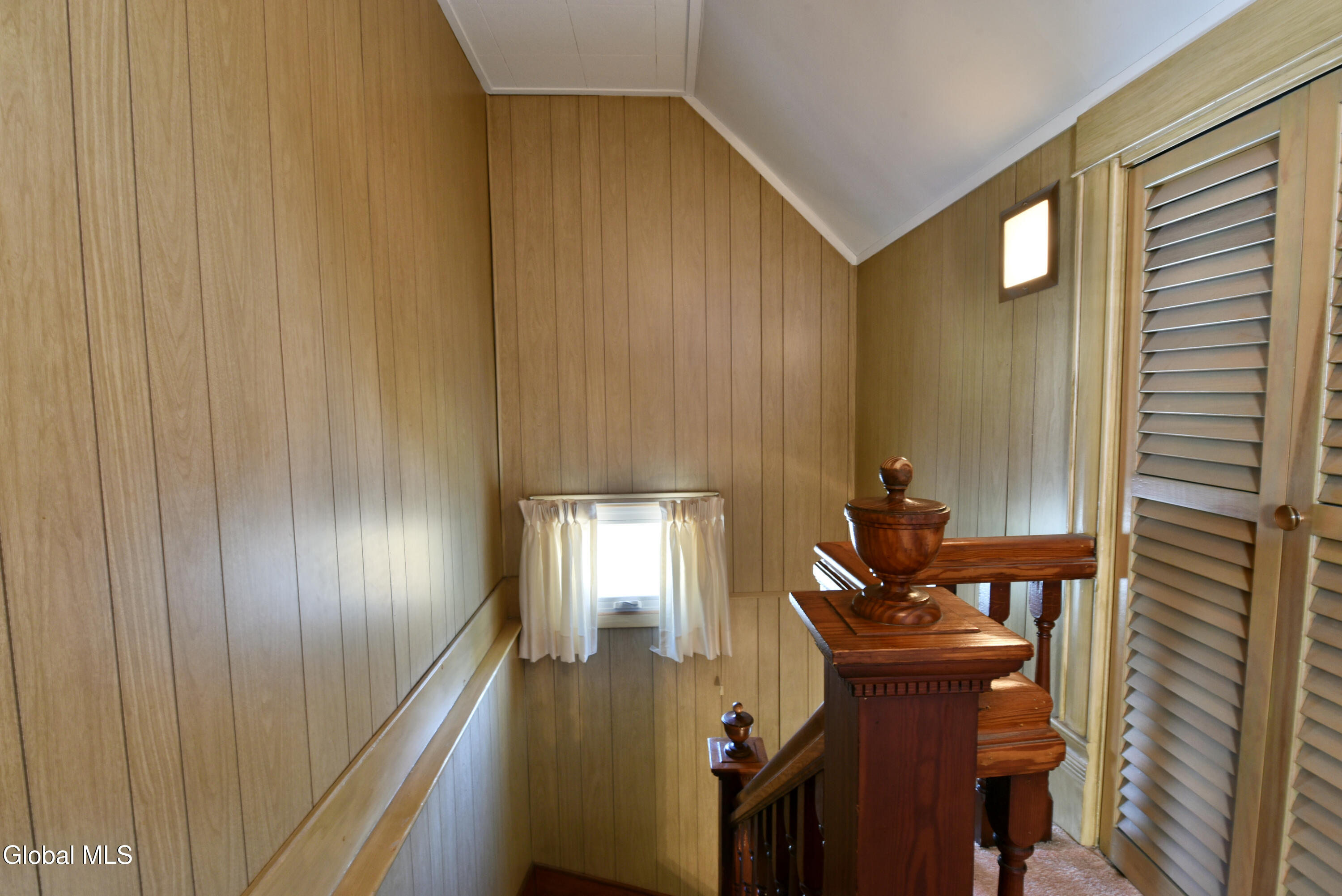 2 E Decker Street Johnstown NY 12095