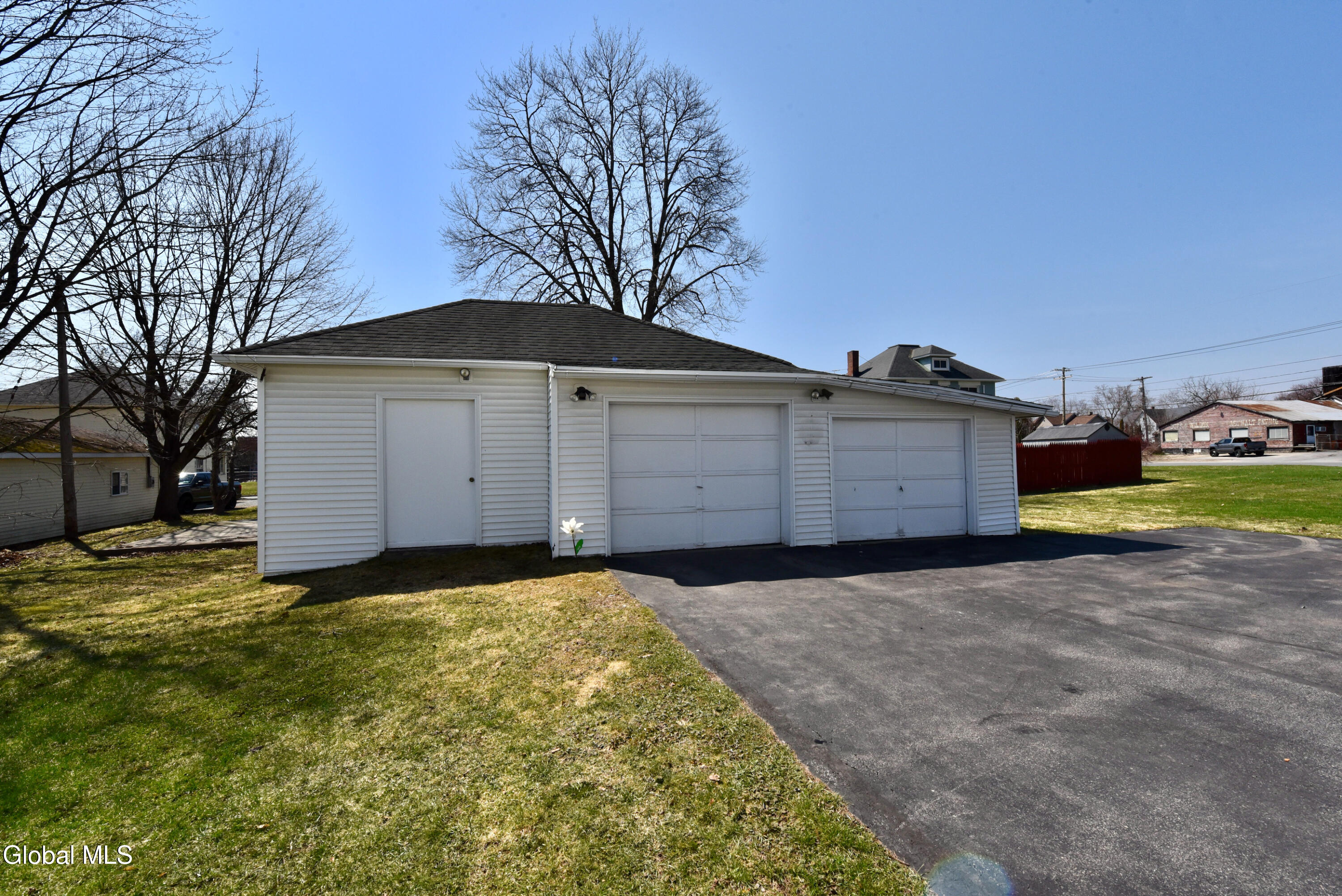 2 E Decker Street Johnstown NY 12095
