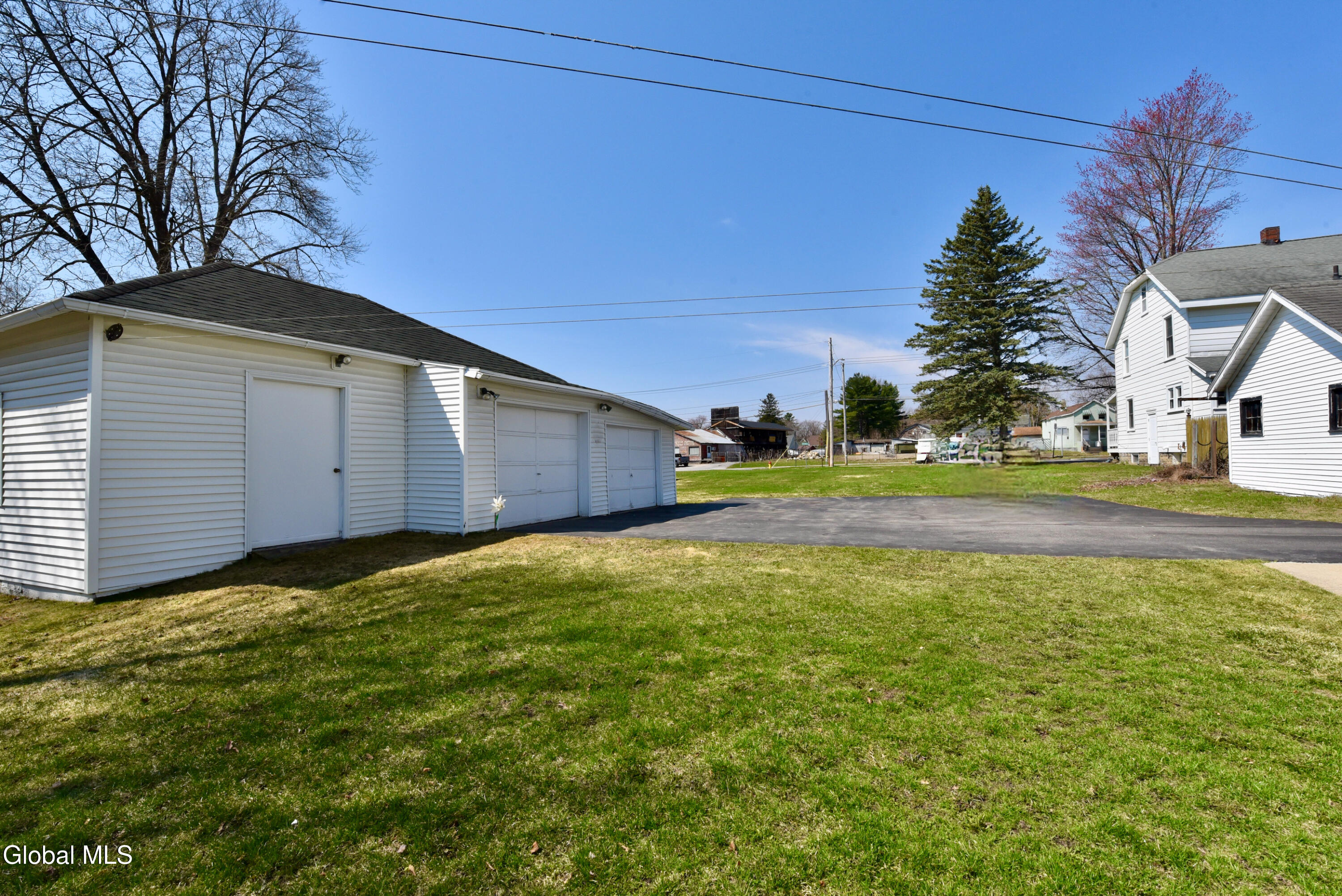 2 E Decker Street Johnstown NY 12095