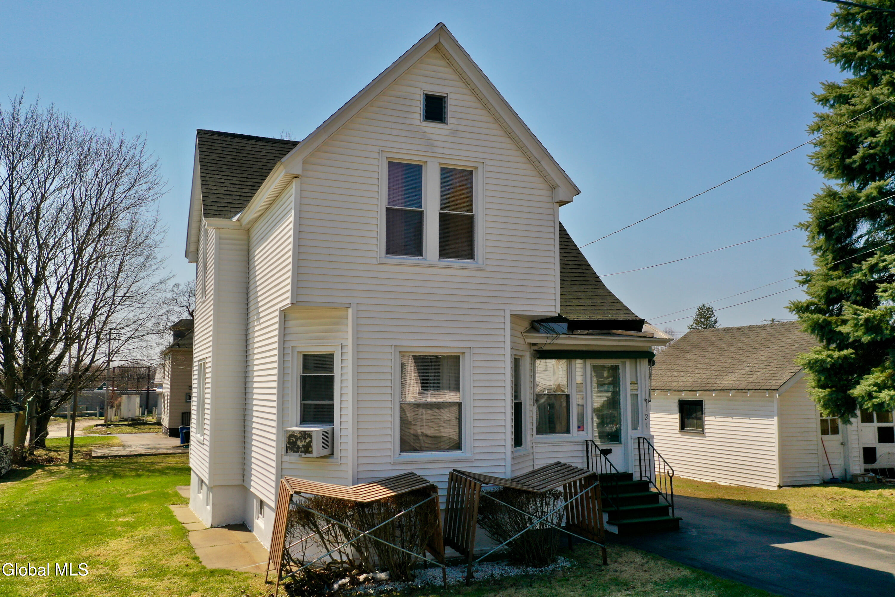 2 E Decker Street Johnstown NY 12095