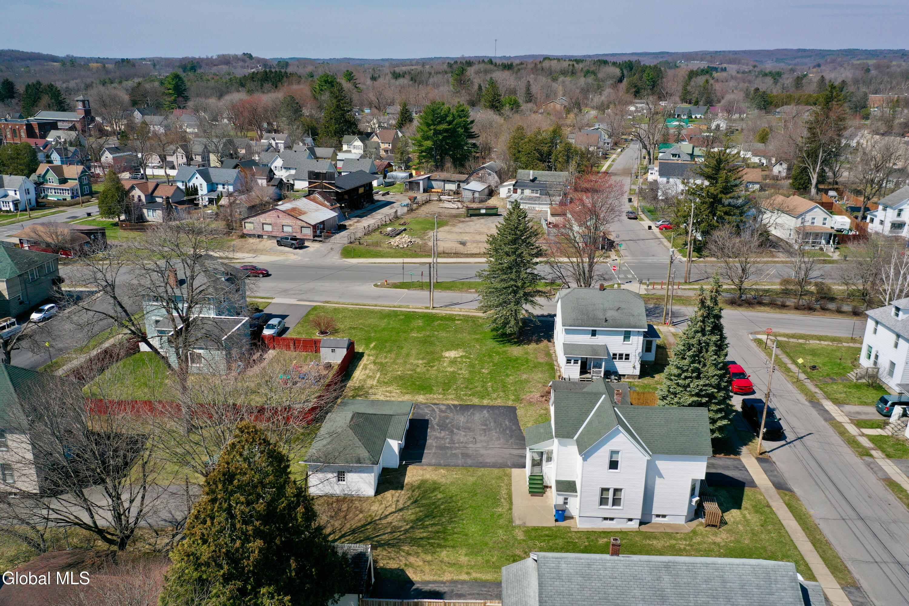 2 E Decker Street Johnstown NY 12095