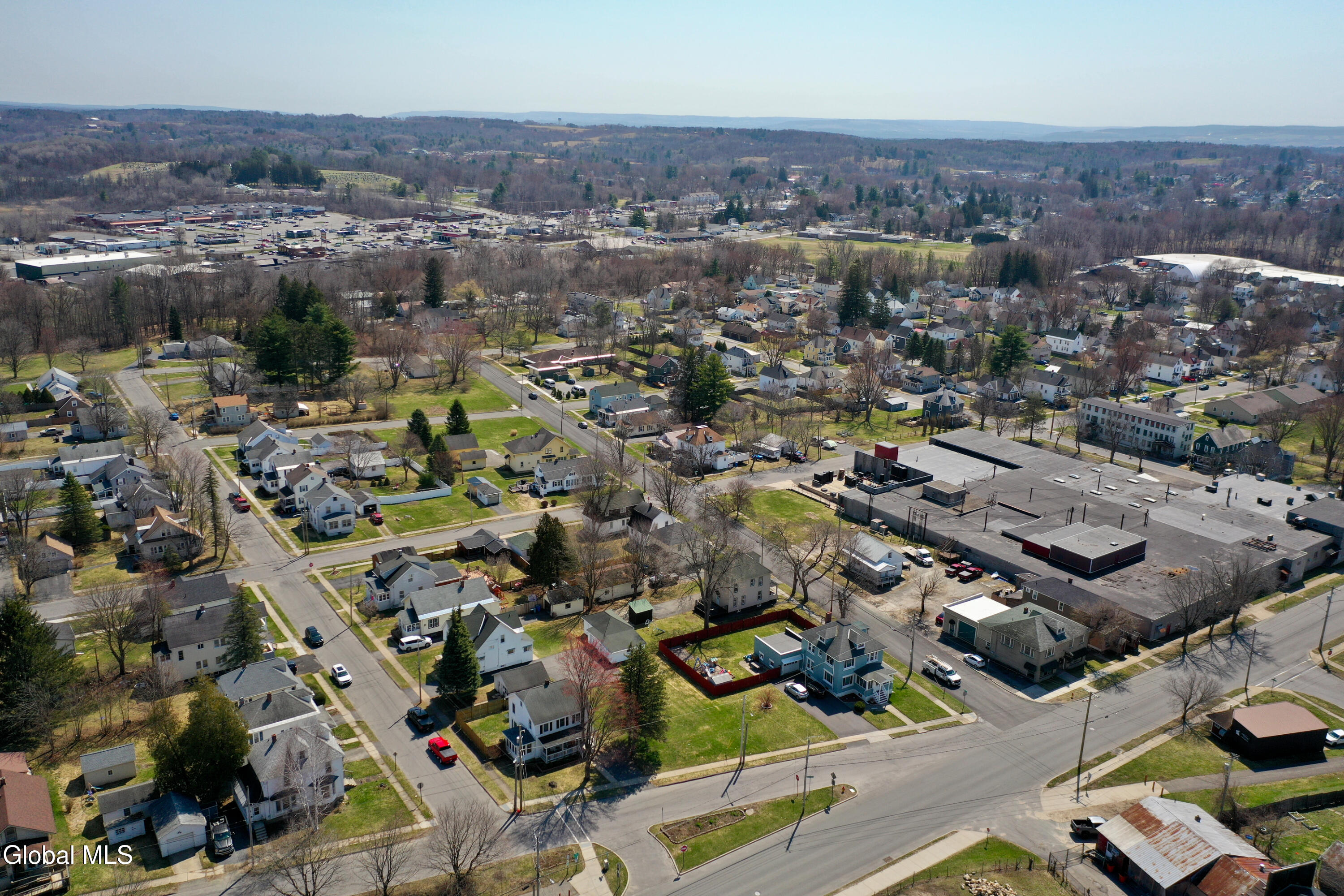 2 E Decker Street Johnstown NY 12095