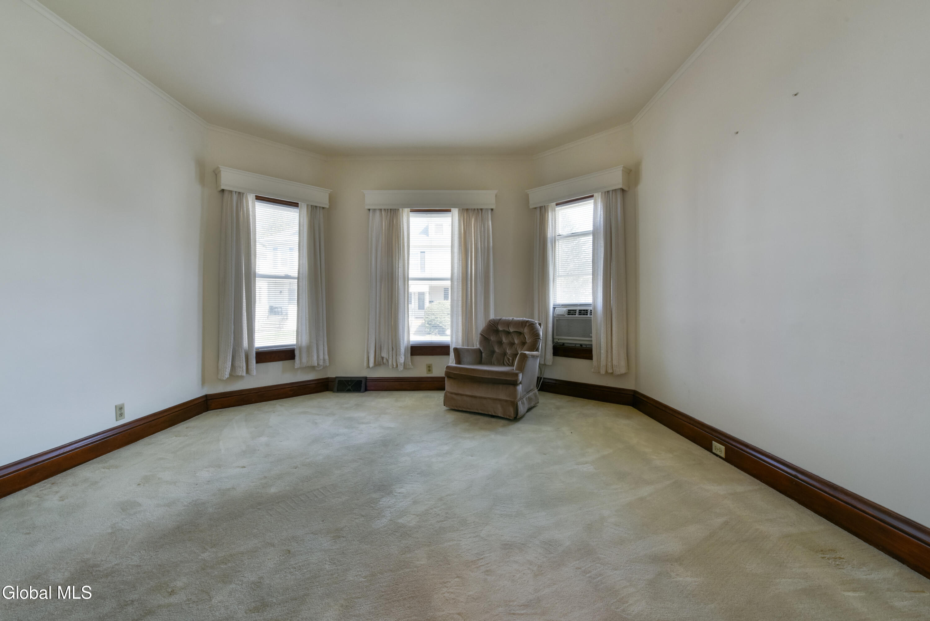 2 E Decker Street Johnstown NY 12095