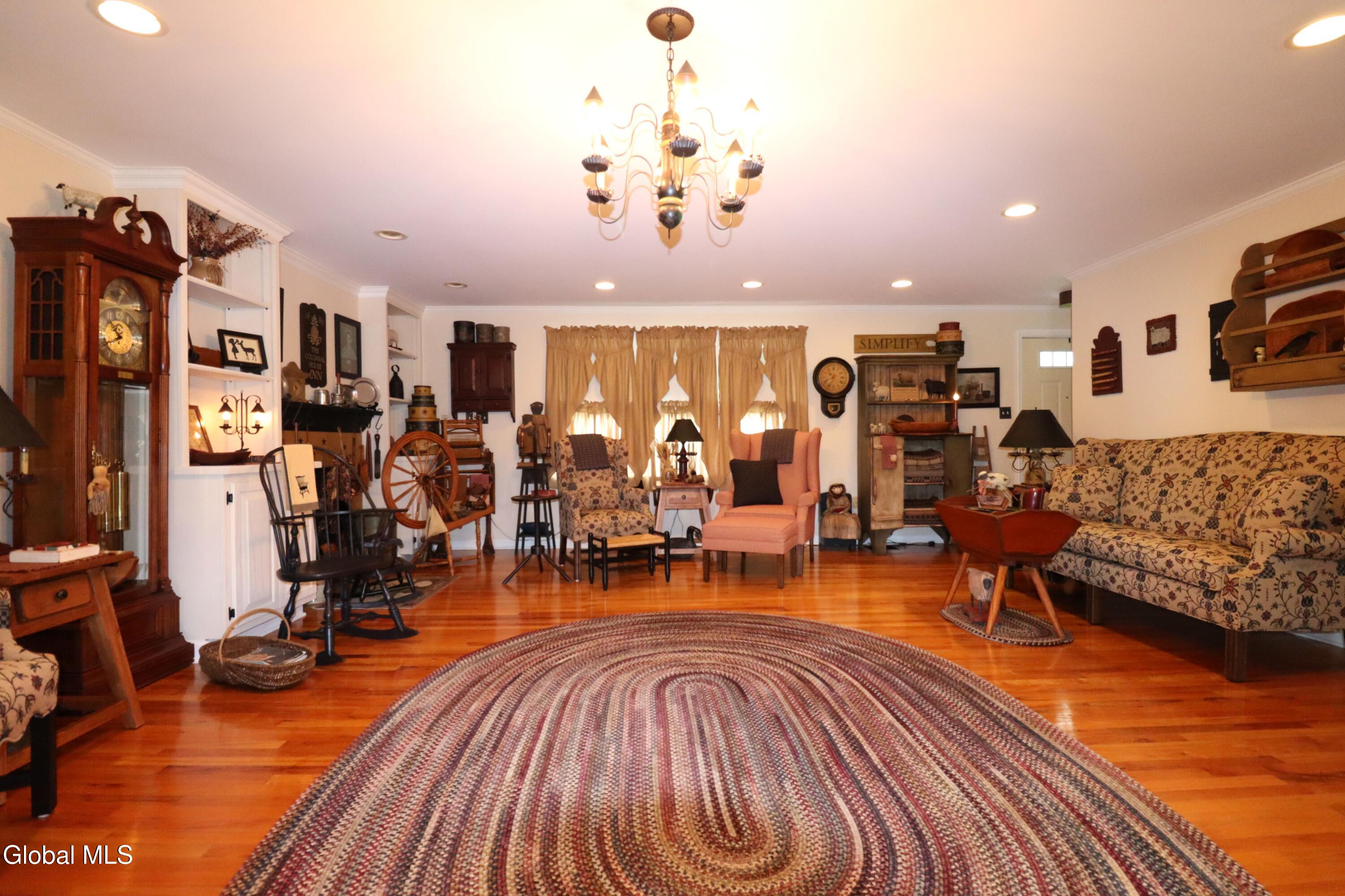 5 Carolyn Lane Glenville NY 12302