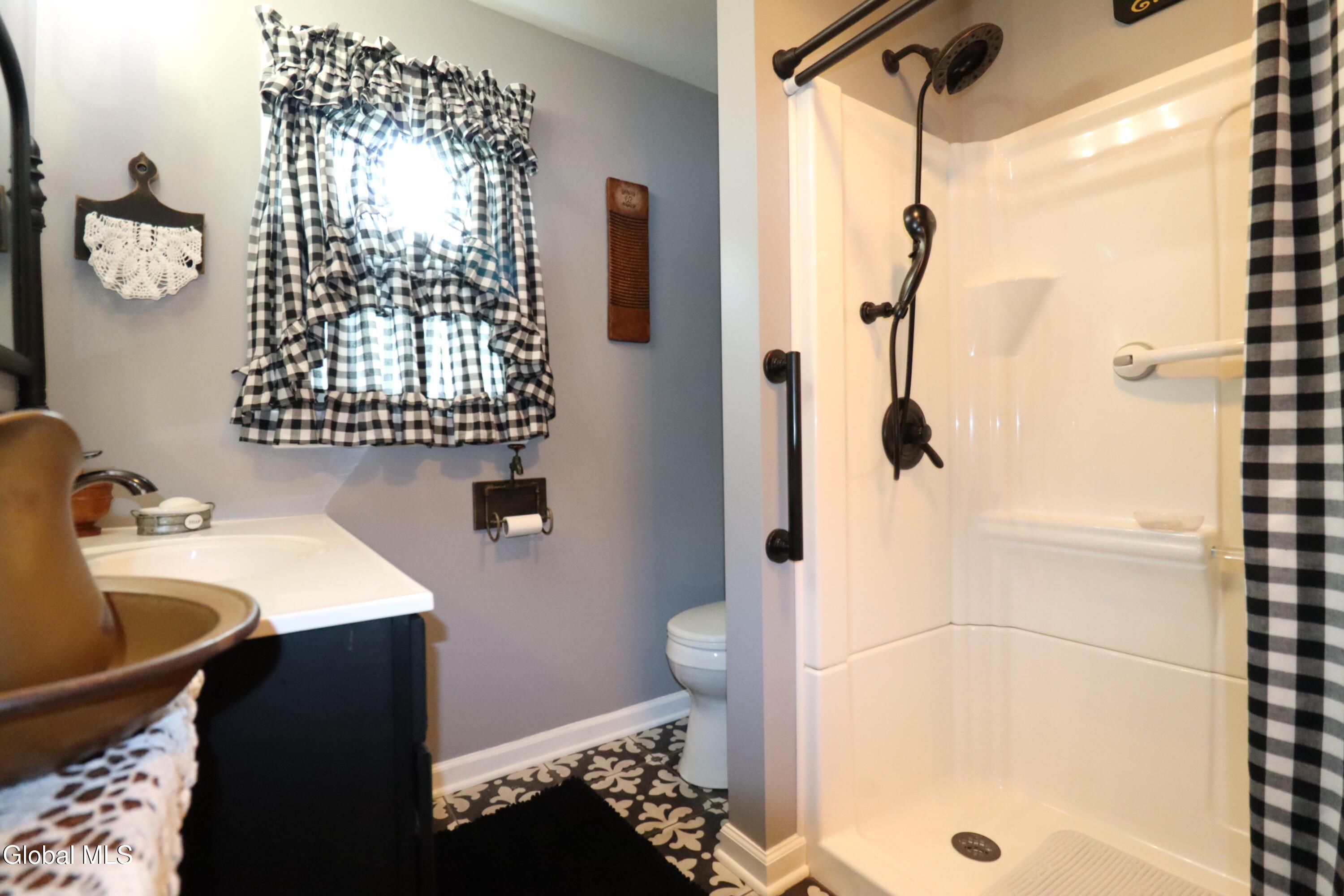 5 Carolyn Lane Glenville NY 12302