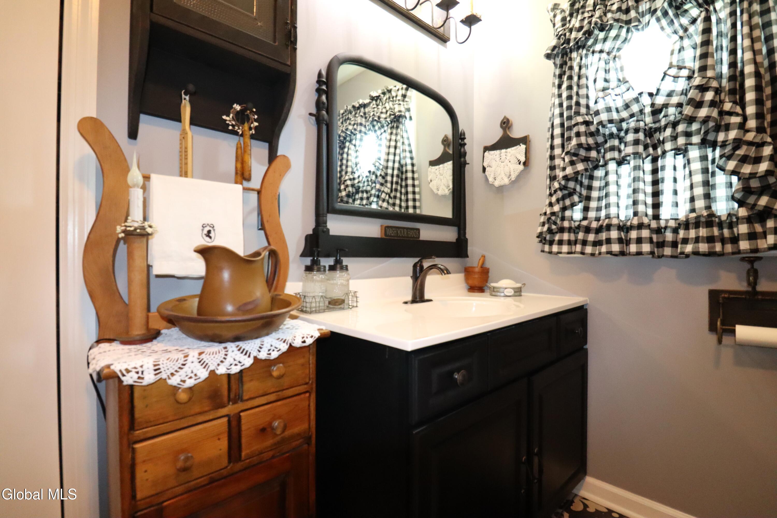 5 Carolyn Lane Glenville NY 12302