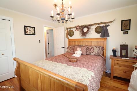 5 Carolyn Lane Glenville NY 12302