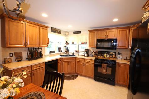 5 Carolyn Lane Glenville NY 12302