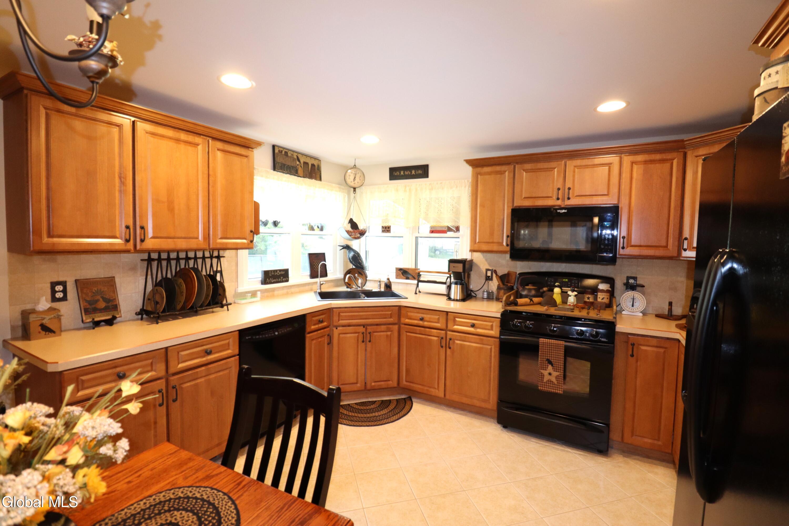 5 Carolyn Lane Glenville NY 12302