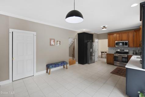 41 Dyke Road Latham NY 12110