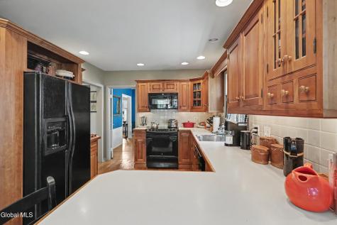 1377 Clifton Park Road Niskayuna NY 12309