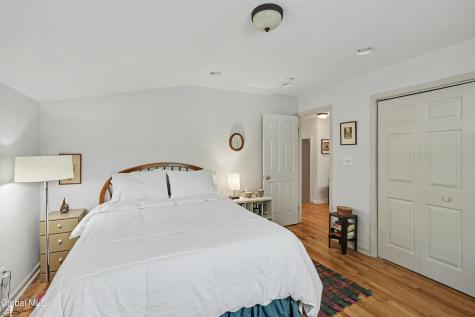 1377 Clifton Park Road Niskayuna NY 12309