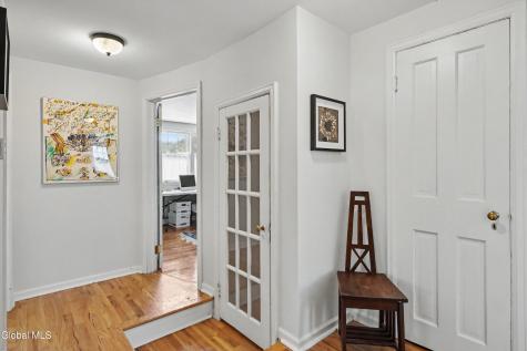 1377 Clifton Park Road Niskayuna NY 12309