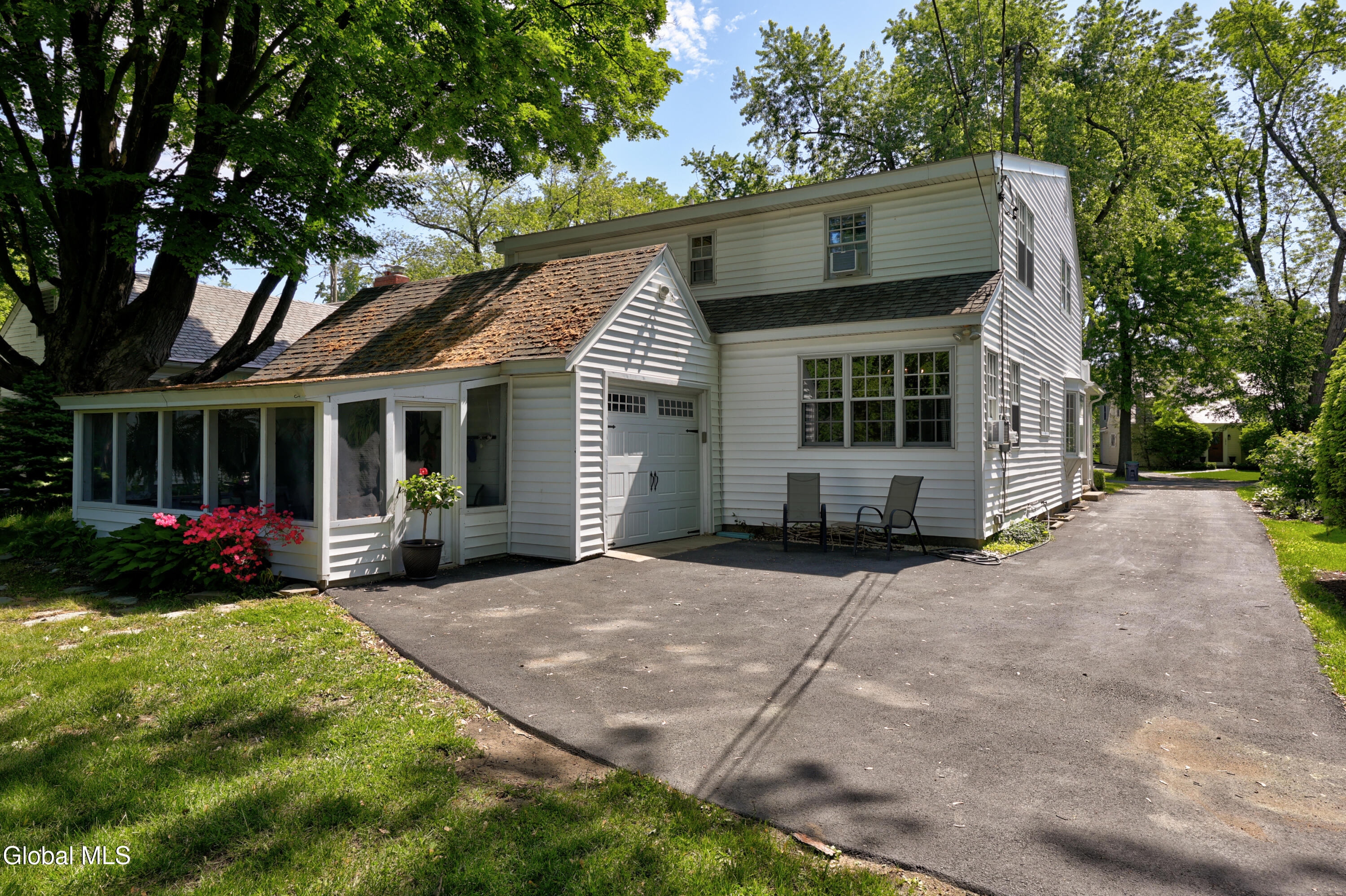 1377 Clifton Park Road Niskayuna NY 12309