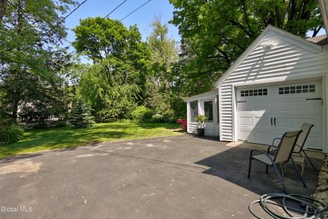1377 Clifton Park Road Niskayuna NY 12309