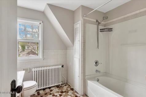 3 Wallace Street Scotia NY 12302