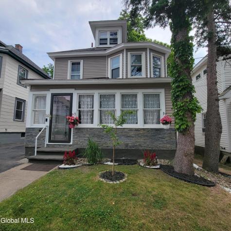 14 Hawk Street Scotia NY 12302