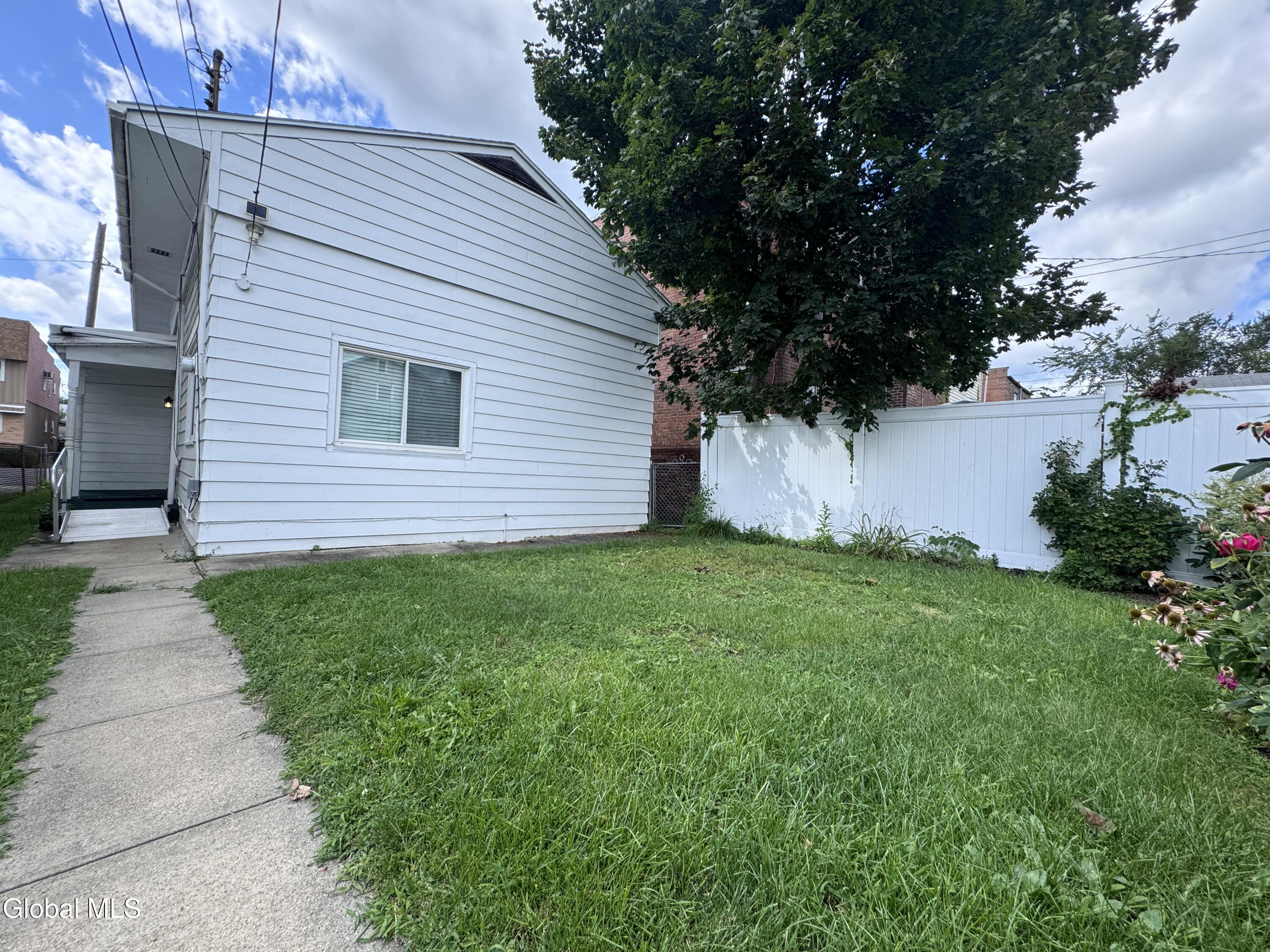 1816 4th Avenue Watervliet NY 12189