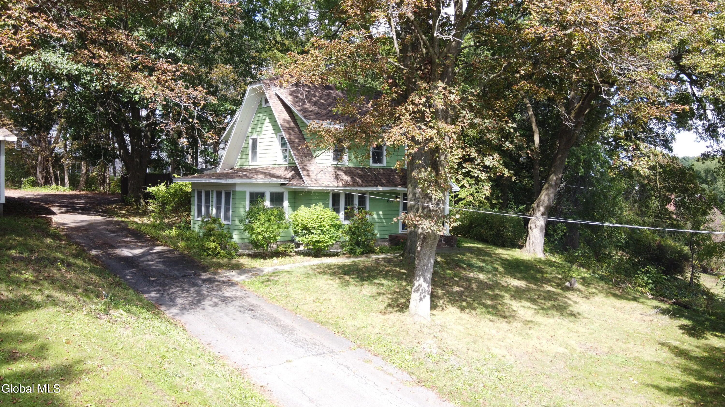 1505 Van Antwerp Road Niskayuna NY 12309