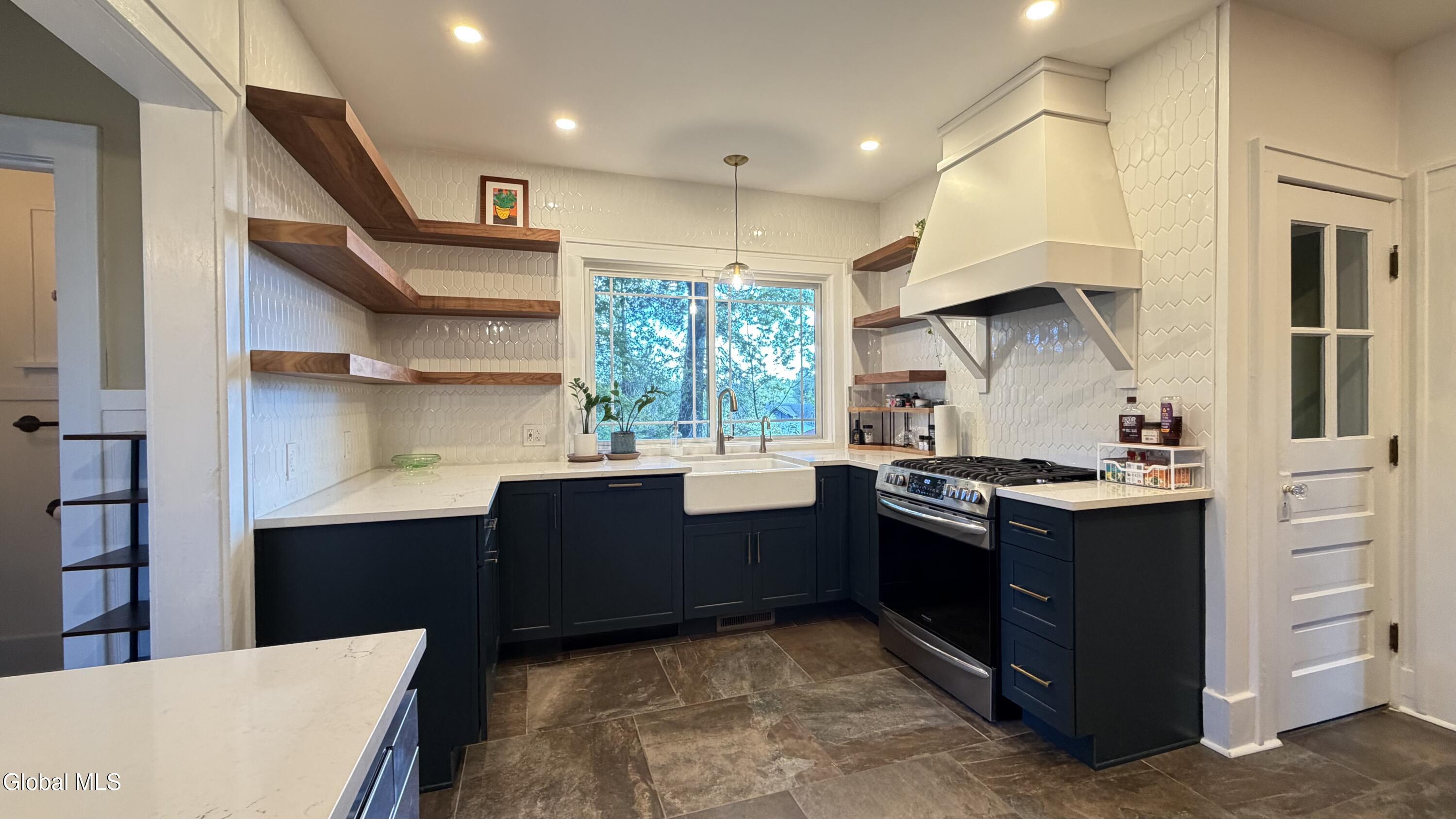 1505 Van Antwerp Road Niskayuna NY 12309