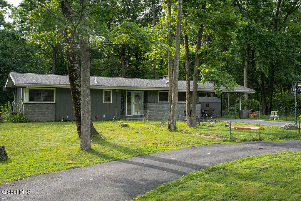 18 W Skyview Drive Cohoes NY 12047